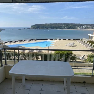 piscine vue terrasse cap morgat